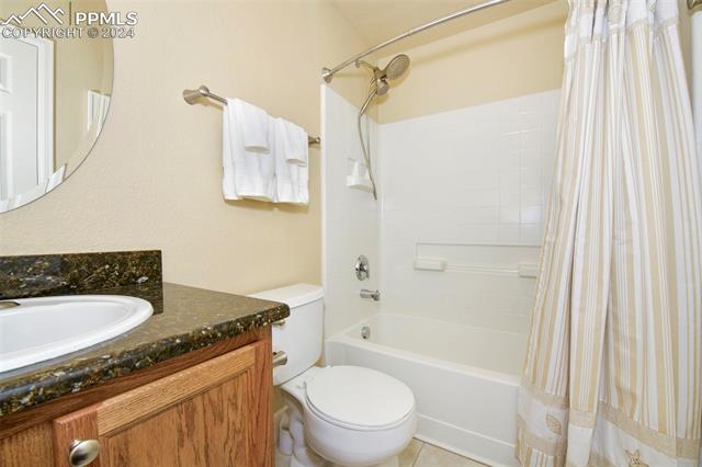 11089 Birch Hollow Way