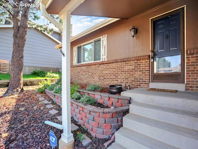 3938 iron Horse Trail