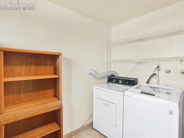 3938 iron Horse Trail