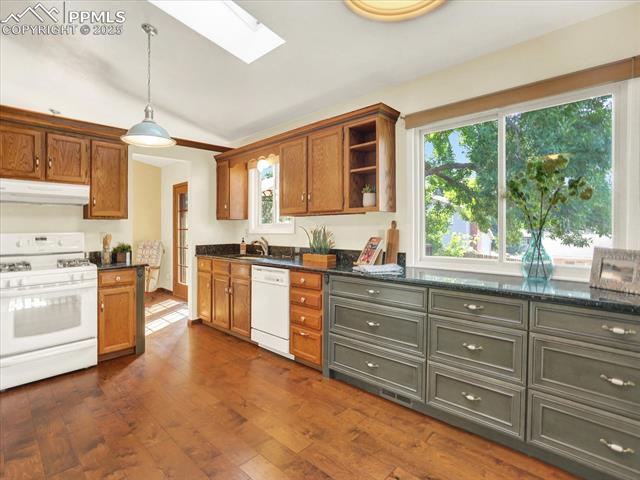 3938 iron Horse Trail