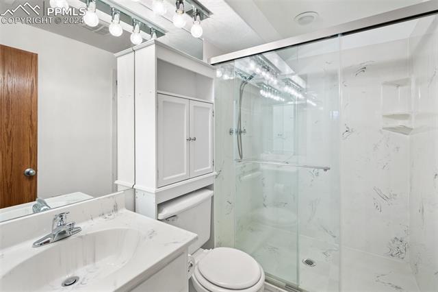 5023 S Raindrop Circle