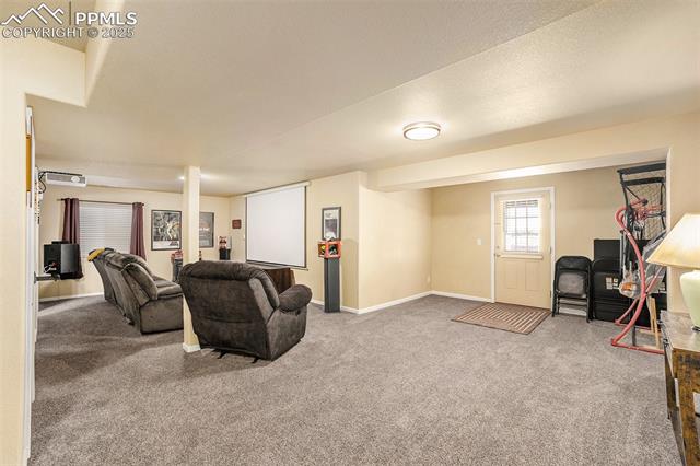 8219 Barn Swallow Grove