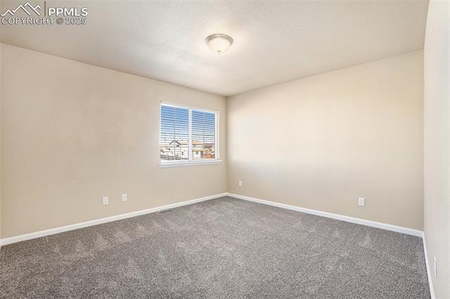 8219 Barn Swallow Grove