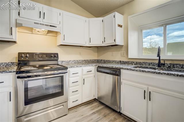 7205 Aspen Glen Lane