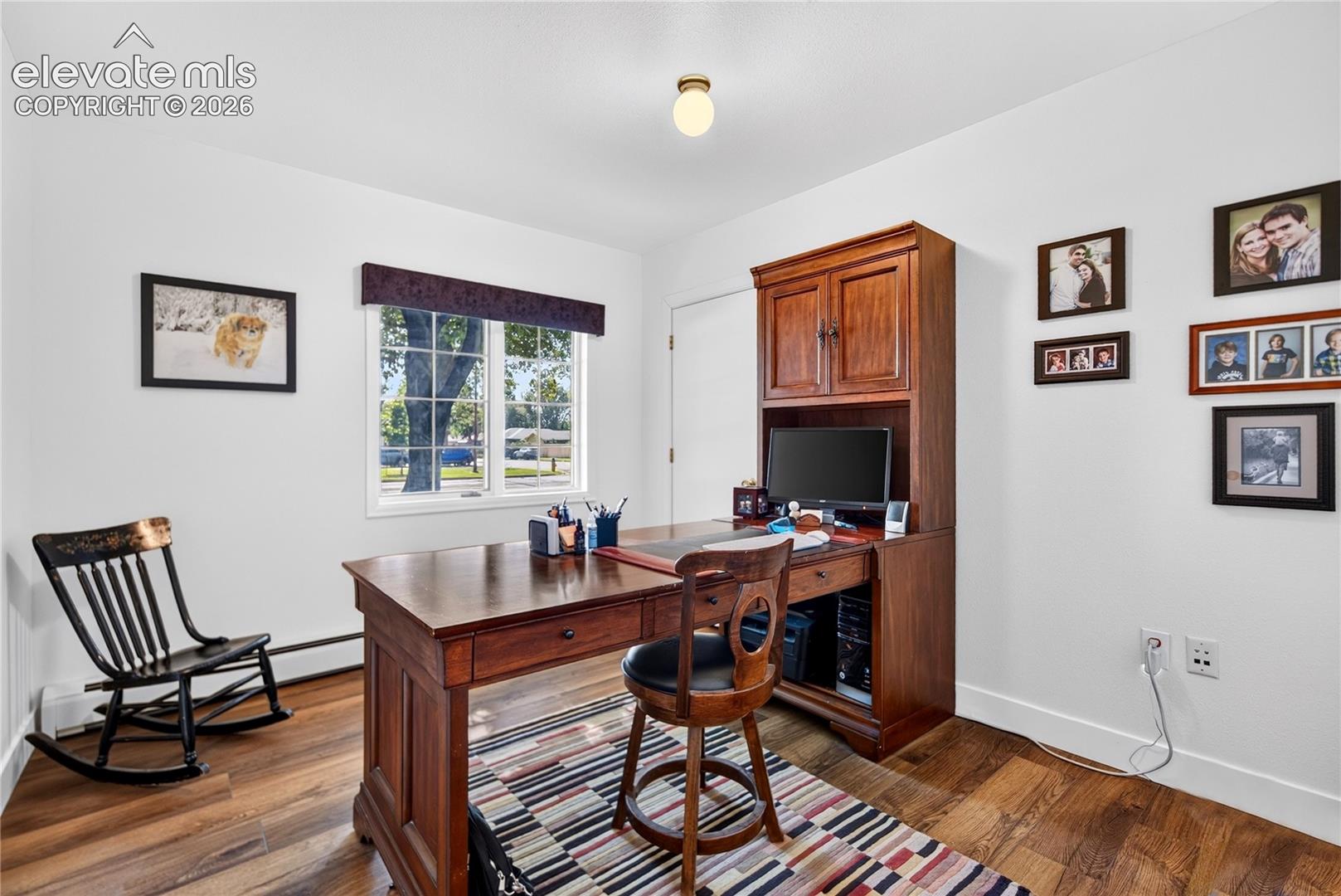 2204 N Cascade Avenue