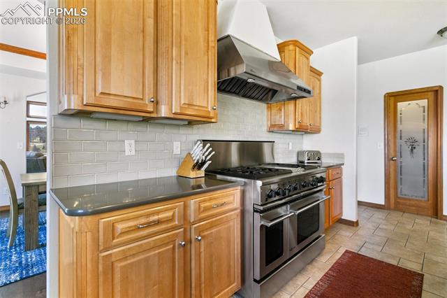 870 Trumpeters Court