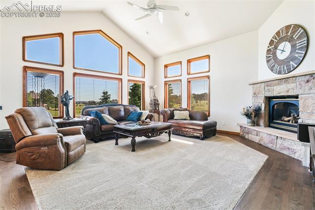 870 Trumpeters Court