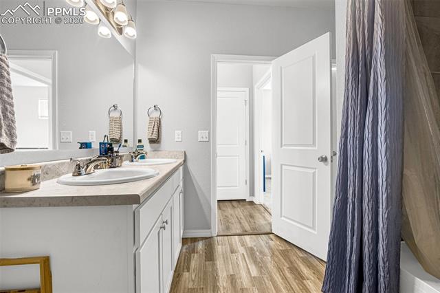 4432 N Samaritan Loop