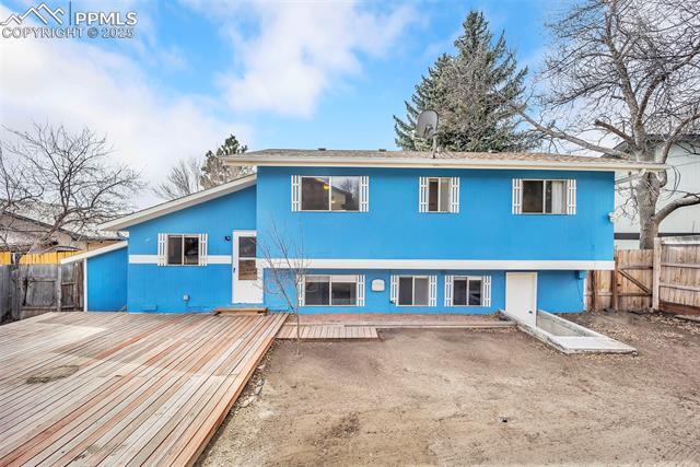 5109 Mira Loma Circle