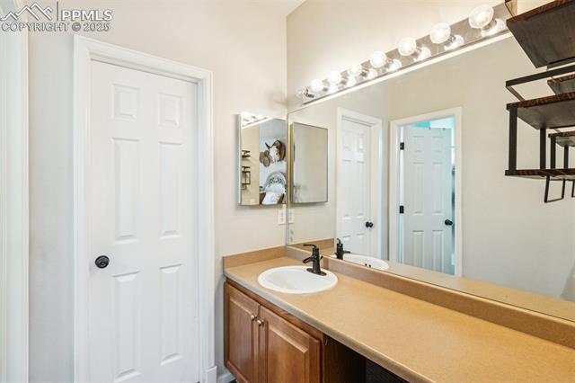 3120 River Valley View