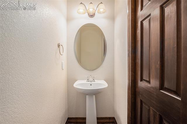 5597 Blue Moon Drive