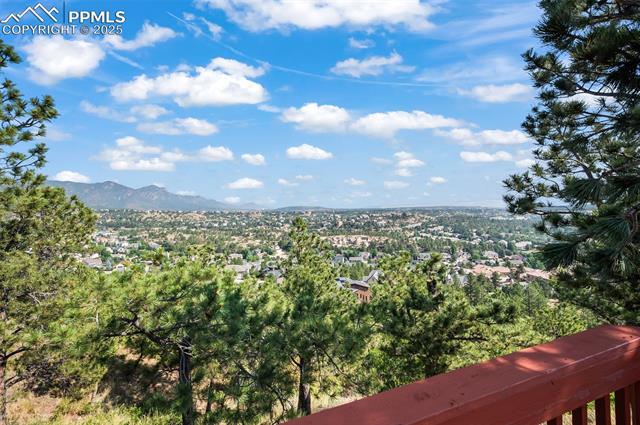 1650 Pinnacle Ridge Lane