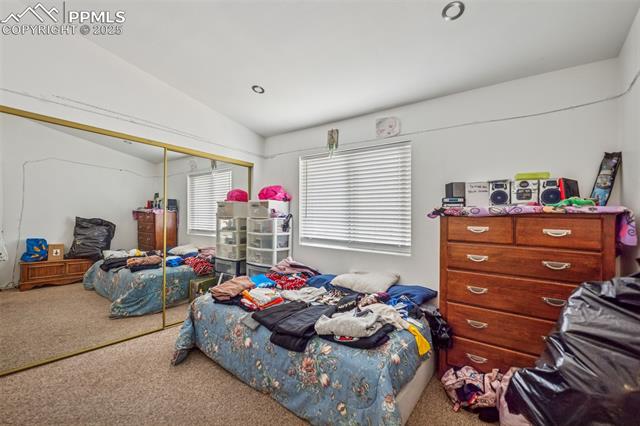 116 W Cheyenne Road