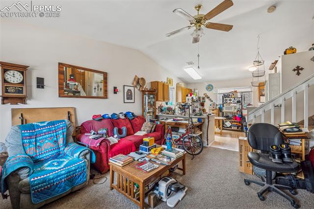 116 W Cheyenne Road
