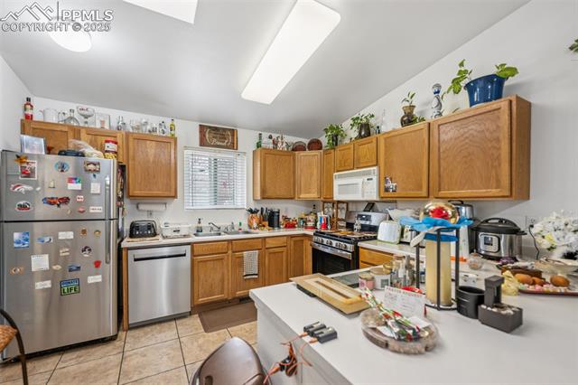 116 W Cheyenne Road