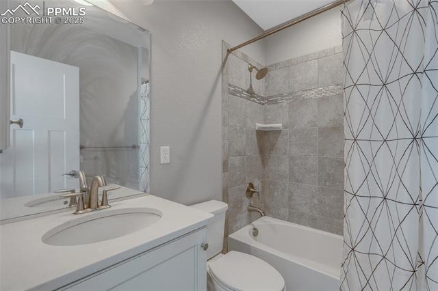 3129 Waterfront Drive