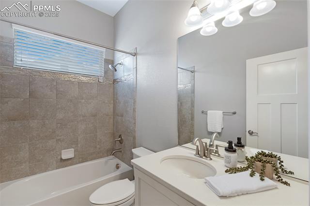 3129 Waterfront Drive