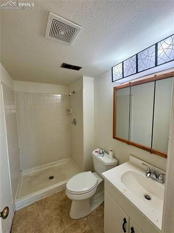 7680 Whitehorn Court