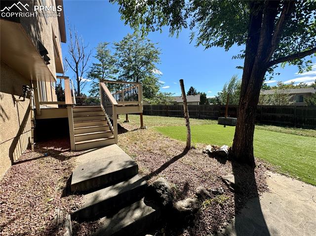 7680 Whitehorn Court