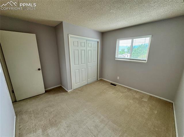 7680 Whitehorn Court