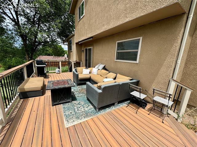 7680 Whitehorn Court