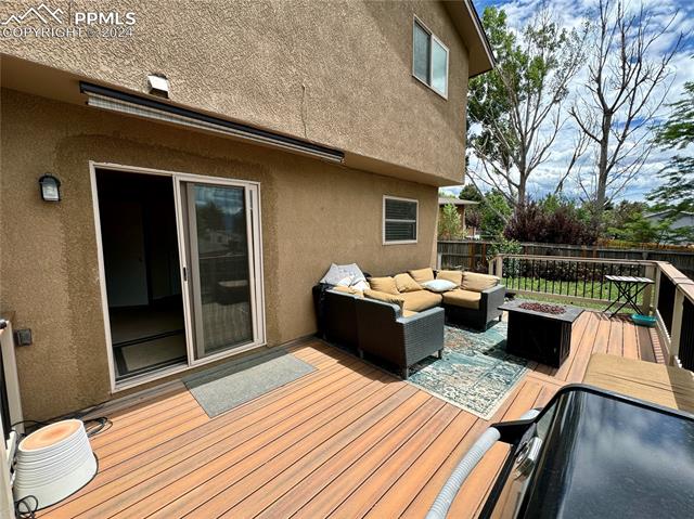 7680 Whitehorn Court