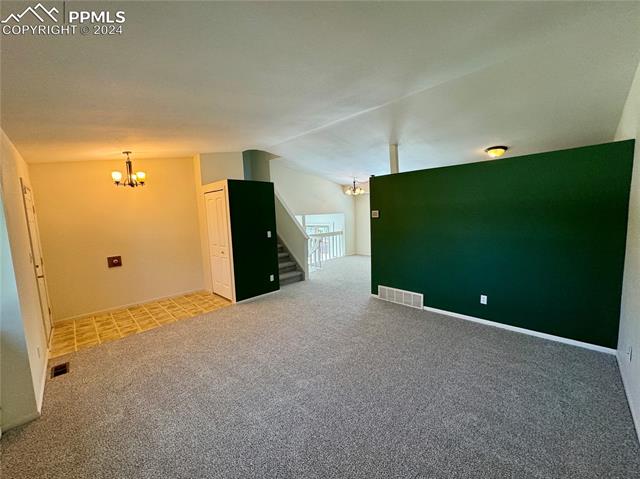 7680 Whitehorn Court