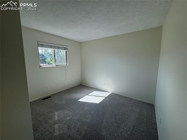 7680 Whitehorn Court