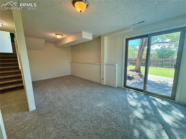 7680 Whitehorn Court