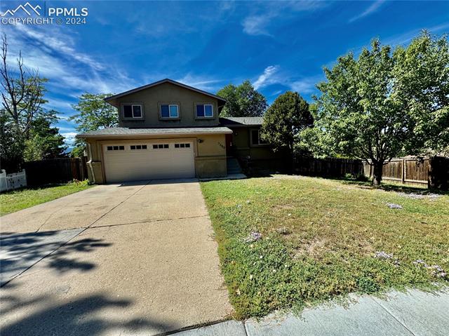 7680 Whitehorn Court
