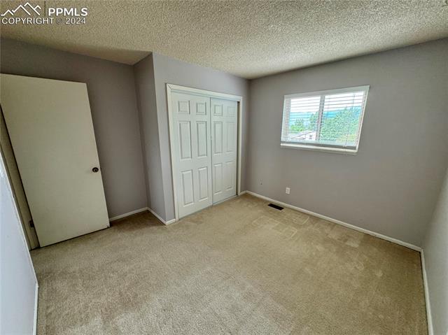 7680 Whitehorn Court