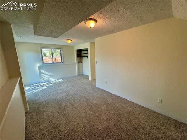 7680 Whitehorn Court