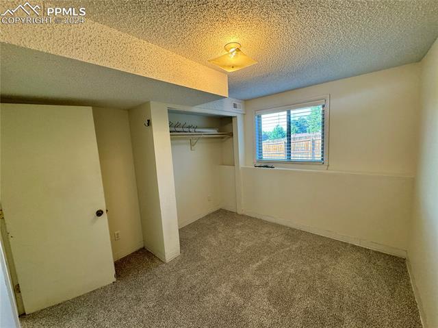 7680 Whitehorn Court