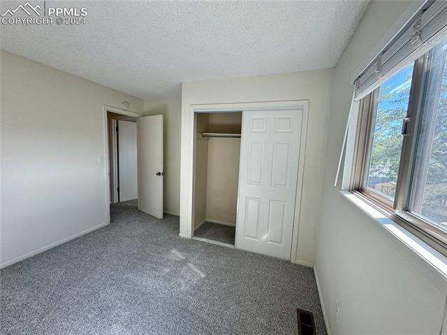 7680 Whitehorn Court