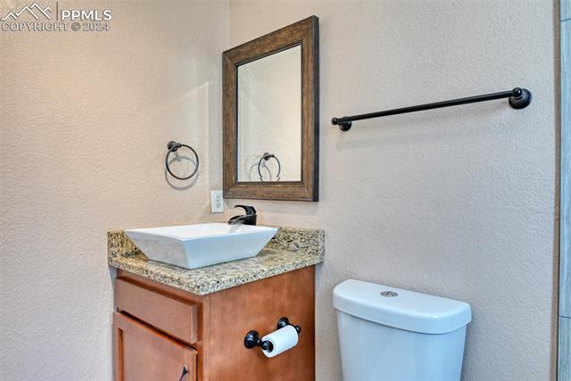 1402 W Parkway Drive