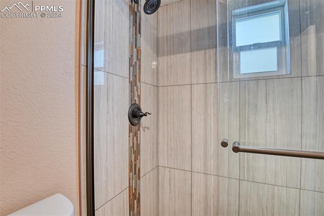 1402 W Parkway Drive