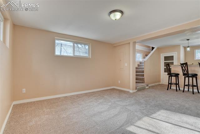 1402 W Parkway Drive