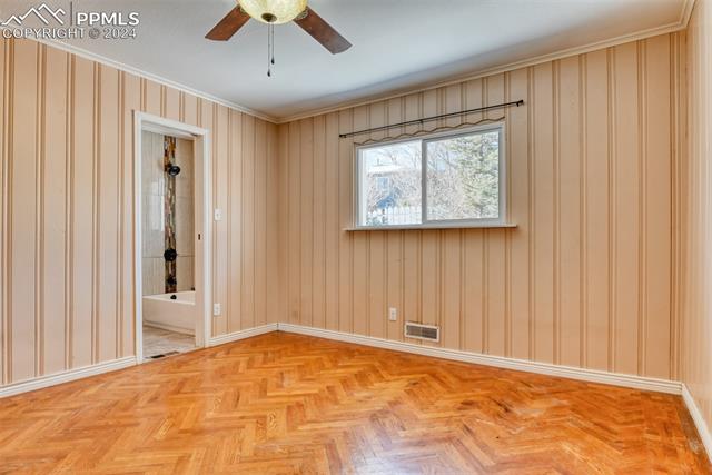 1402 W Parkway Drive