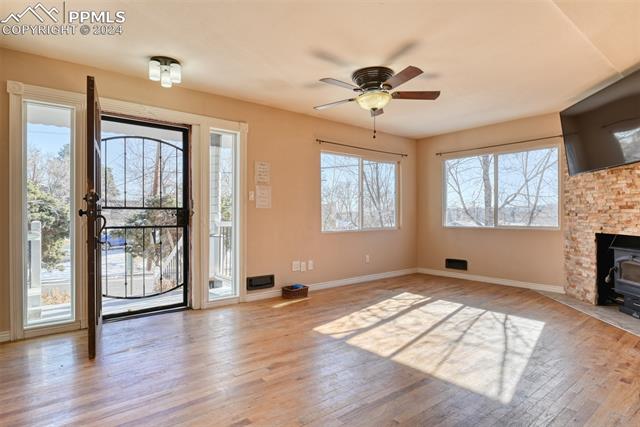 1402 W Parkway Drive