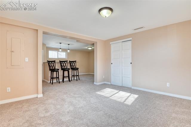 1402 W Parkway Drive