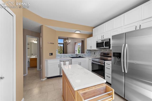 4280 Solarglen Drive
