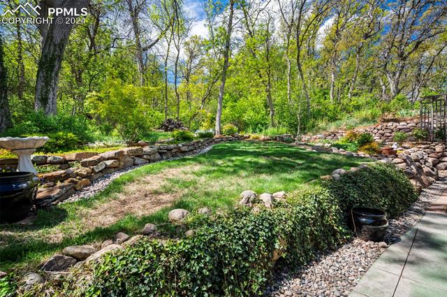 645 High Valley Court