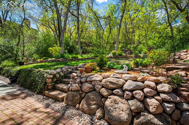 645 High Valley Court