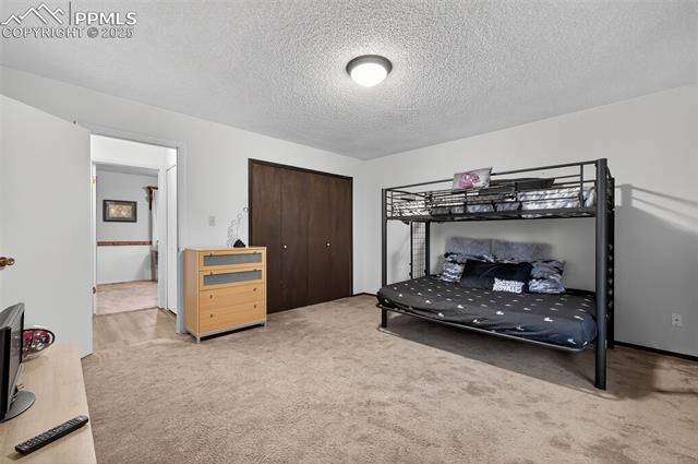 3070 W Enchanted Circle