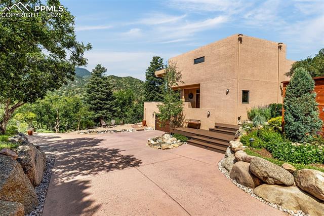 531 Crystal Hills Boulevard