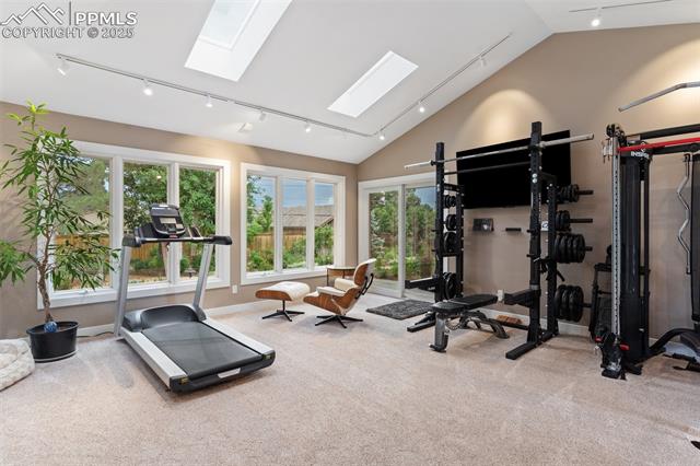 109 W Old Broadmoor Road