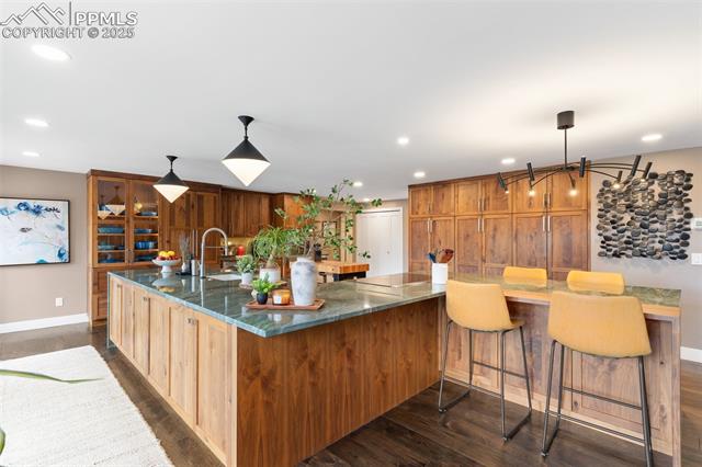 109 W Old Broadmoor Road