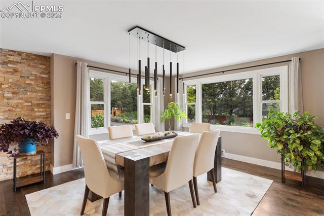 109 W Old Broadmoor Road