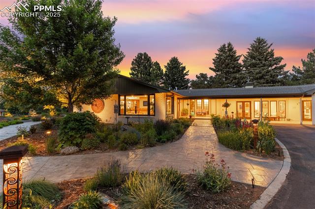 109 W Old Broadmoor Road