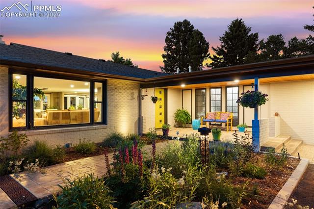 109 W Old Broadmoor Road